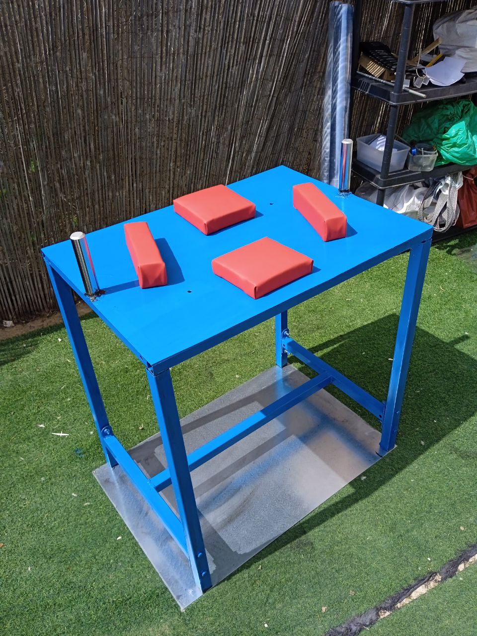 שולחן הורדת ידיים - זווית 1