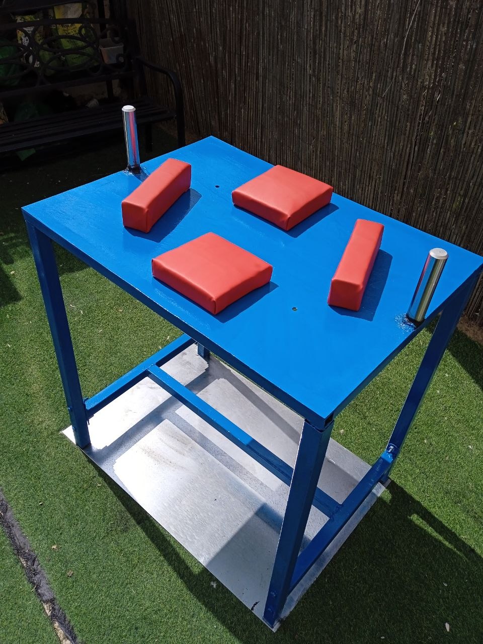 שולחן הורדת ידיים - זווית 4